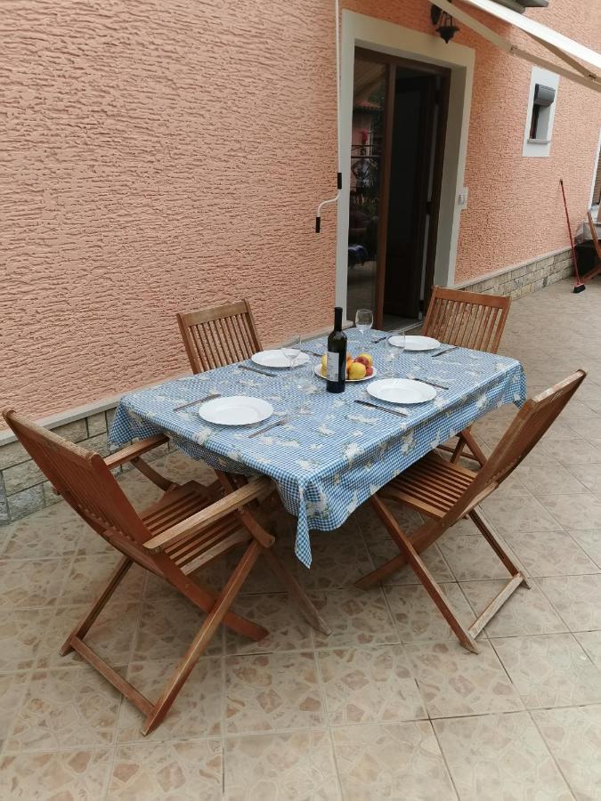 Darinka Apartment *